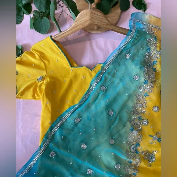 Salwar kameez embroidered Punjabi suit ready to wear yellow blue heavy - Picture 4 of 10
